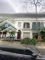 Bán Biệt Thự Đẹp 200M2 Tại Vinhomes Green Bay Mễ Trì, Giá Thỏa Thuận, Tiện Ích Đầy Đủ