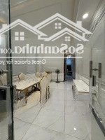 Cho Thuê Nhà Mặt Tiền Đường Lý Văn Phức Q1, Diện Tích: 4.2X20M, Trệt 4 Lầu Thang Máy, Full Nội Thất