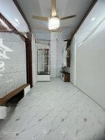 Nhà Phố Lĩnh Nam Hoàng Mai 34M 5Tầng Giá Bán 6,1 Tỷ Ôtô Đỗ Cổng