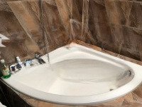Chính Chủ Cần Bán Gấp Nhà 2 Tầng, 9X15, 4 Phòng Ngủ Hẻm Ôtô, Gần Vòng Xoay Phạm Văn Đồng, Sổ Hồng Trao Tay