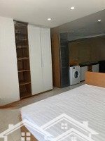Kiều Trinh - Bán Căn View Biển Kề Góc Tầng 37 Có Nội Thất Cơ Bản