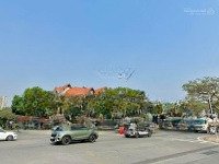 Biệt Thự Bt08 Kdt Việt Hưng, 4 Tầng Thang Máy Siêu Hiếm, Full Nội Thất, 235M2 -Mặt Tiền13.5M