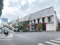 Ngang 35M Mặt Tiền Lớn, Độ Nhận Diện Cao - Nhà Mặt Tiền 121 Lý Thái Tổ, Quận 10