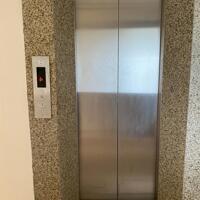 Cho thuê VP 140m2 Huỳnh Thúc Kháng, sẵn chia phòng có thể thông sàn