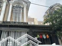 Bán Gấp Biệt Thự Khu Dân Cư Nam Hoà, Phước Long A, Quận 9