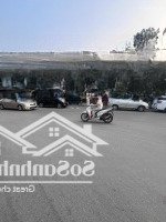 Bán Nhà Phố Nguyễn Văn Cừ - Đẳng Cấp Sang Trọng - Ô Tô Vào Nhà 75M2 Gía 18,9 Tỷ