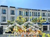 Bán Nhà Trệt 2 Lâu Khu Dân Cư Đường Nhựa 12 M Vỉa Hè , Sát Hội Trường Và Trường Học Đông Hoà