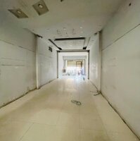 Cho thuê nhà 1 trệt 3 lầu DT 120m2 vỉa hè rộng Mặt tiền đường Võ Văn Ngân Thủ Đức