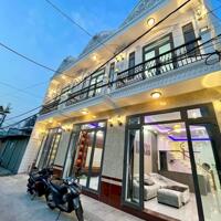 Nhà trệt lầu xây mới hẻm 65 đường Lê Hồng Phong