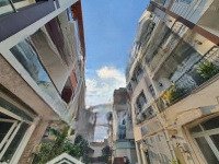 Chính Chủ Bán Nhà Đẹp 4 Tầng, Sát Mặt Tiền Tô Hiệu - Hòa Bình - Tân Phú - 7,X Tỷ Tl