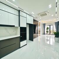 Bán nhà phố Cầu Giấy 50m2 5 tầng tương lai mặt phố ô tô kinh doanh nở hậu