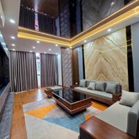 Bán nhà Nguyễn Văn Cừ,Long Biên 7 tầng,50m,mt4.1m oto vào nhà nhỉnh 12 tỷ