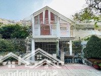Cần Bán Gấp Biệt Thự Kdc Sadeco Ven Sông Tân Phong Quận 7, Dt: 7X18M (126M2) Có Thang Máy Giá Bán 23 Tỷ