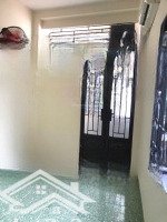 Cho Thuê Nhà Liền Kề Rất Sạch Đẹp.ngay Đường Trịnh Đình Trọng Quận Tân Phú