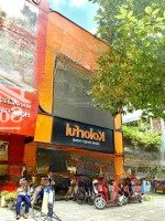 Cho Thuê 3 Căn Nhà Liền Kề Ngay Góc 2 Mặt Tiền Đường Tô Hiến Thành, Quận 10. Ngay Khúc Sầm Uất Đông