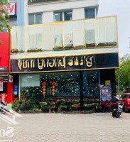 Cực Vip! Cho Thuê Mặt Bằng Lô Góc Mặt Phố Nguyễn Khánh Toàn 120M2 X 2 Tầng, Mặt Chính 6M