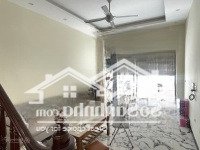 Bán Nhà Mặt Phố Hoa Lâm, 4 Tầng, Mới, Nét Căng, Vị Trí Đắc Địa