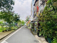 Nhàmặt Tiềnkdc Bình Phú, Nằm Đối Diện Công Viên, Yên Tĩnh, Rất An Ninh, Di Chuyển Dễ Dàng