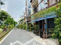 Nhàmặt Tiềnkdc Bình Phú, Nằm Đối Diện Công Viên, Yên Tĩnh, Rất An Ninh, Di Chuyển Dễ Dàng