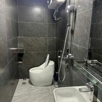 cho thuê nguyên căn Văn cao,, 5 phòng ngủ giá chỉ 20tr