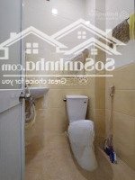 Bán Nhà Hẻm Đường Bến Vân Đồn, Quận 4, Giá Chỉ 2.75 Tỷ