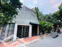 Cho Thuê Biệt Thự Đơn Lập Trung Hòa Nhân Chính - Hoàng Ngân 150M X 4 Tầng Có Hầm Để Xe Sân Vườn