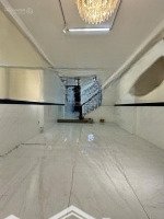 Bán Gấp! Nhà Mặt Tiền 5 Tầng, 62M, Hẻm 285 Cmt8 Giá Cực Tốt