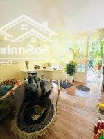 Cho Thuê Biệt Thự Mặt Tiền Tú Xương, Quận 3. Diện Tích: 4.5X22M Nở Hậu - Trệt, Lầu. Giá: 70 Triệu/Tháng
