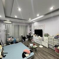ĐỘI CẤN 37M 5 TẦNG MT 4.4M Ô TÔ ĐỖ CỔNG NHÀ ĐẸP SỔ VUÔNG PHÙ HỢP MUA ĐỂ Ở