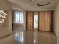 Cần Cho Thuê Nhà Mặt Tiền Kinh Doanh Đường Ngô Quyền Q5 - Dt: 4 X20M, Giá: 30 Triệu/Tháng. 0902 589 310