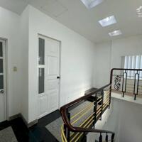 Nhà sang trọng kiến trúc cổ điển 1 trệt 1 lầu 6mx17m tân hiệp 8