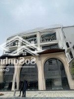 Shophouse Hầm Riêng - View Sông - 2 Mặt Tiền, Bước Đệm Thể Hiện Đẳng Cấp - Giá Bán 26 Tỷ