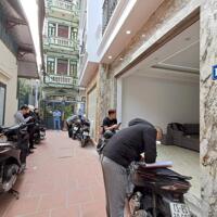 BÁN NHÀ TRUNG TÂM CẦU GIẤY 6 TẦNG THANG MÁY NHÀ ĐẸP THOÁNG SÁNG 12 TỶ