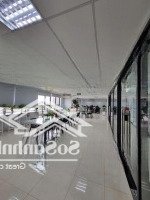 Chính Chủ Cho Thuê Văn Phòng Vị Trí Đắc Địa View Kính Thoáng Mát Diện Tích 330M2 Tại Ba Đình