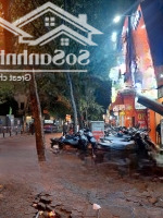 Nhà Tập Thể - Mai Dịch Cầu Giấy - Tầng 1 Trước Nhà 2 Oto Tránh