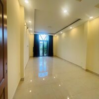 Bán gấp nhà mới xây dựng hoàn thiện MTKD Tôn Thất Hiệp Quận 11.