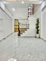 Bán Nhà Bằng Liệt Khu Linh Đàm 36M2 5 Tầng Ngõ To Nội Thất Đẹp 6.9 Tỷ