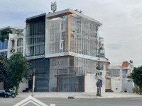Tòa Văn Phòng "Mới - Căn Góc" Gần Trần Não 9.2M*22M, Hầm, 4 Tầng Suốt, Thang Máy, 160 Triệu/Tháng