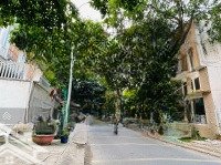 Bán Dãy Trọ Mtkd Ngay Chân Chung Cư Phước Bình, Kế Global, Ngang 5 Vuông Vức. Sẵn Thu Nhập