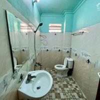 CHO THUÊ NHÀ MẶT NGÕ TRUNG HÀNH 4 NGỦ ĐỒ CƠ BẢN CÓ SÂN CỔNG