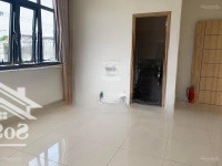 Cho Thuê Toà Nhà Văn Phòng 3 Tầng Ngang 10M, 2 Mặt Tiền Đường Lê Văn Hiến. Liên Hệ: 0905 982 668