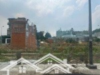 115M2(8,5X13,5) Đất Sổ Hồng Riêng, Thổ Cư Đầy Đủ, Cách Quốc Lộ 13 ~100M. Vị Trí Đắc Địa,Giá Cực Đẹp