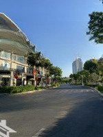 Cho Thuê Toà Nhà Vp Kđt Sala, 1.000M2 Sàn, 12X20M, Hầm Và 4,5 Tầng, Nt Cơ Bản Có Thang Máy