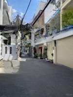 85M2 Hẻm Xe Hơi 6 Mét Giáp Phú Nhuận 3 Tầng 2 Mặthẽm Xe Hơingang Lớn 5.5M Giá Chỉ 10.8 Tỷ Tl