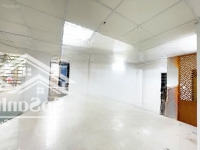 Chính Chủ Cho Thuê Tầng Lửng 70M2 Mặt Đường Phương Mai, Đống Đa, View Cửa Kính, Lối Đi Riêng Biệt