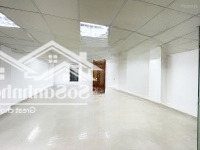 Chính Chủ Cho Thuê Tầng Lửng 70M2 Mặt Đường Phương Mai, Đống Đa, View Cửa Kính, Lối Đi Riêng Biệt
