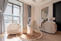 Bán Gấp Căn Hộ 2 Phòng Ngủ 1 Vệ Sinhtại Park Legend Giá Siêu Hời, 4,4 Tỷ, 58M2, Hỗ Trợ Vay. Liên Hệ: 09 3381 3383.