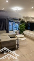 Bán Căn Hộ 2N2Vs Tòa S1.09 , Tầng Trung , View Bể Bơi Nội Khu Cực Mát Mẻ Giá Bán 3 Tỷ 2 Thu Net