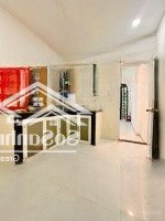 Giảm Giá Bán Nhanh Căn Góc 02 Mặt Tiền Lê Đức Thọ, P.6,Dt 4X18M, Gồm 11 Phòng Cho Thuê, Giá Bán 6,98 Tỷ