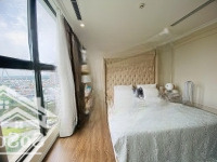 Cần Bán Căn 2 Phòng Ngủview Sông Hồng, Cầu Nhật Tân. Tòa R3 Sổ Lâu Dài. Full Đồ